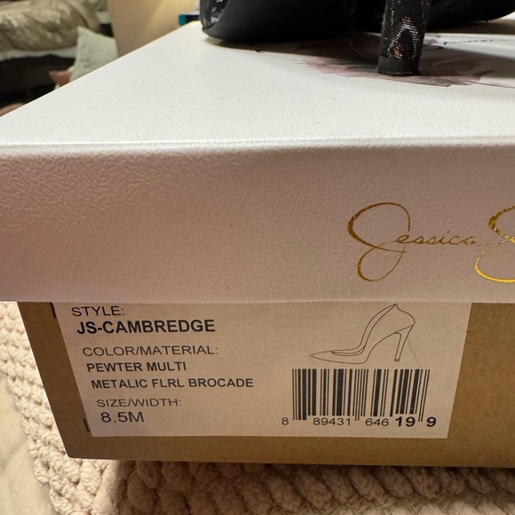 Jessica Simpson Black Floral Heels - Picture 4 of 4